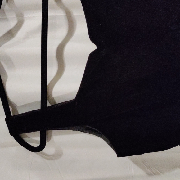 Vintage Velvet Dress - Picture 2 of 7